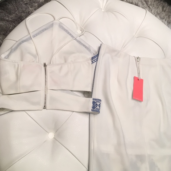 ♥️♥️♥️ SALE♥️♥️♥️ 2pc. skirt/crop set - Picture 2 of 3