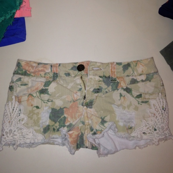 Shorts - Picture 1 of 1