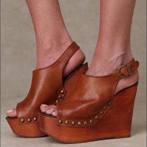 Super cute wood and pleather platform heels