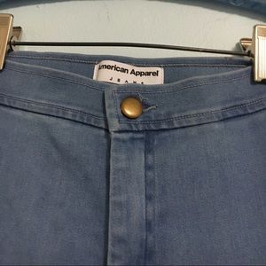 Light wash easy jeans
