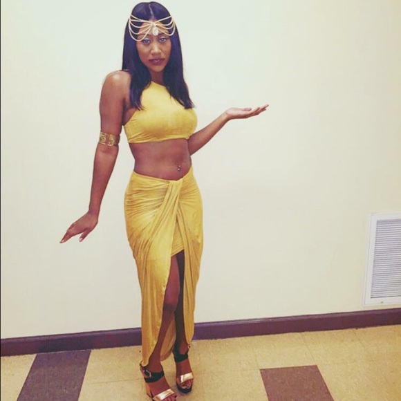 Matching Set - Picture 2 of 2