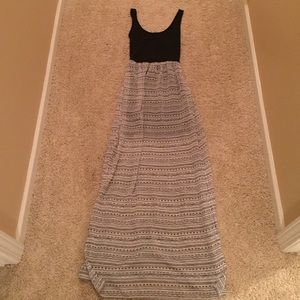 LA Hearts Tribal Maxi Dress!