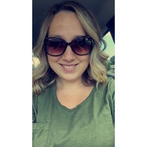 Meet your Posher, Virginia