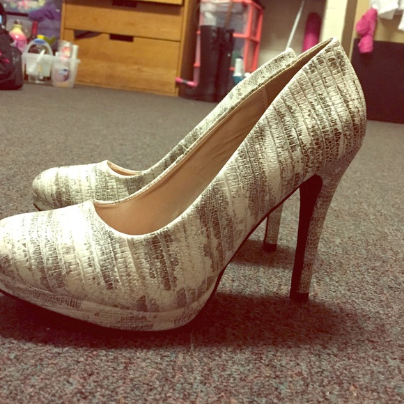 Charlotte Russe Pumps