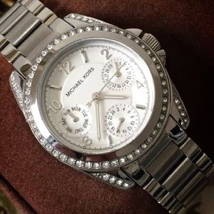 ☄ Silver Michael Kors Whatch☄