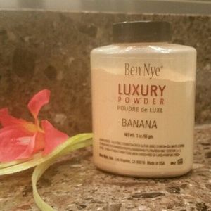 Ben Nye Banana powder-Authentic