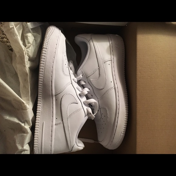NEW AIR FORCE 1 sz. 5.5