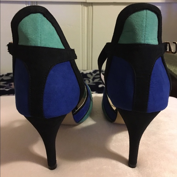 ♣  size 6.5♣️️ - Picture 3 of 3