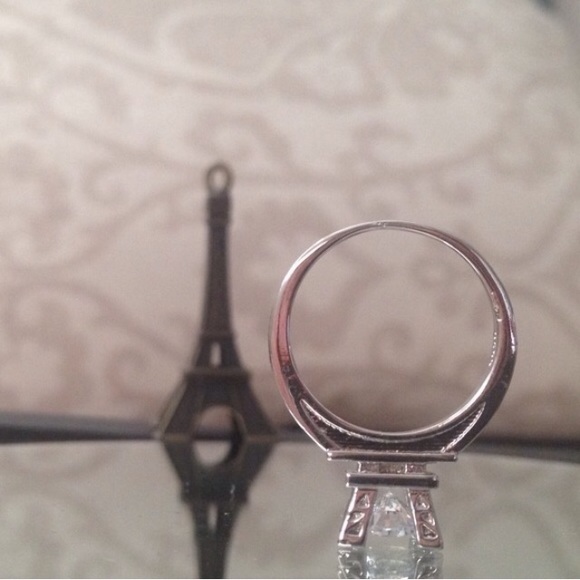 NWT The Paris Ring - Picture 2 of 4
