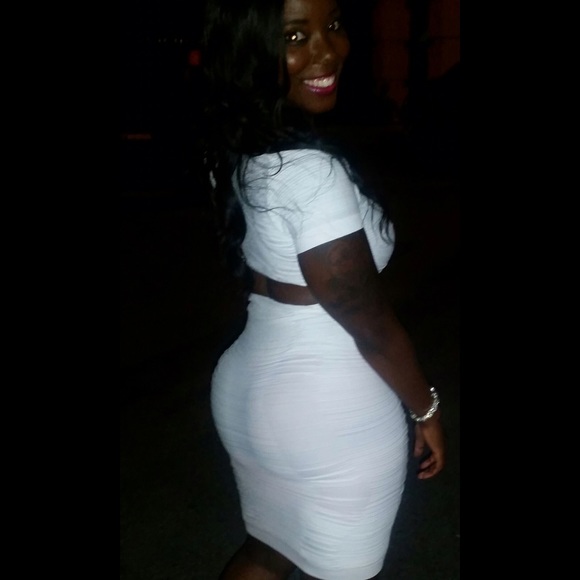 Excellent Condition White Bandage Dress - Picture 2 of 3