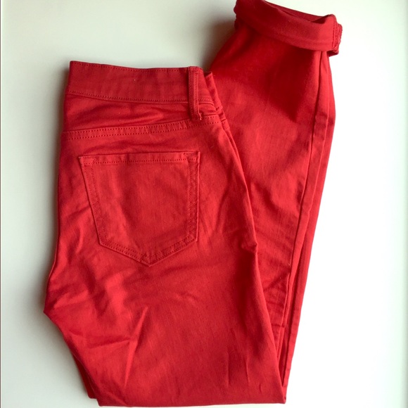 ON Rockstar Skinnys Size 4