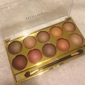Ellen Tracy Baked Eyeshadow Palette