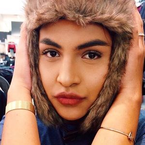 Meet your Posher, Ray