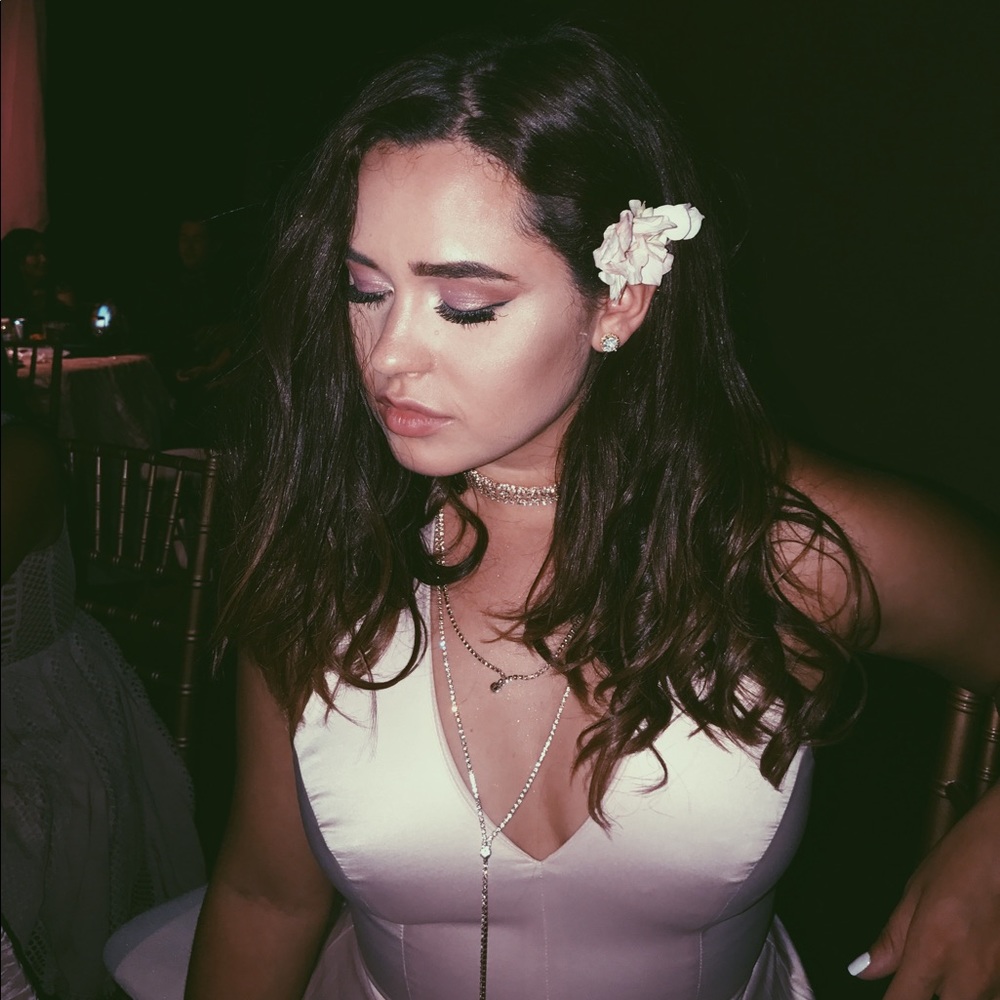 Meet your Posher, Alissa