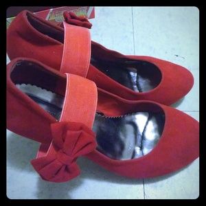 Red Bow Heels