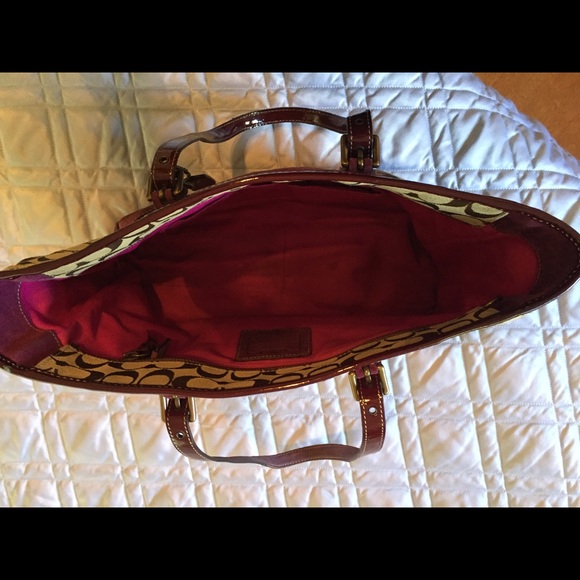 Coach shoulder bag - Picture 3 of 3