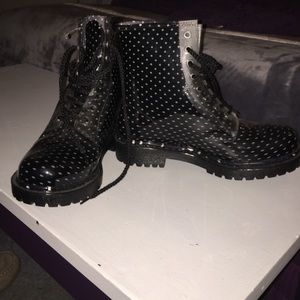 polka dot rainboots!
