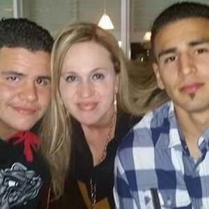 Meet your Posher, Lola