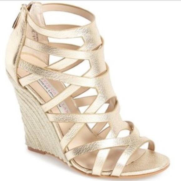 Kristin cavallari gold "lux" espadrille wedge 6