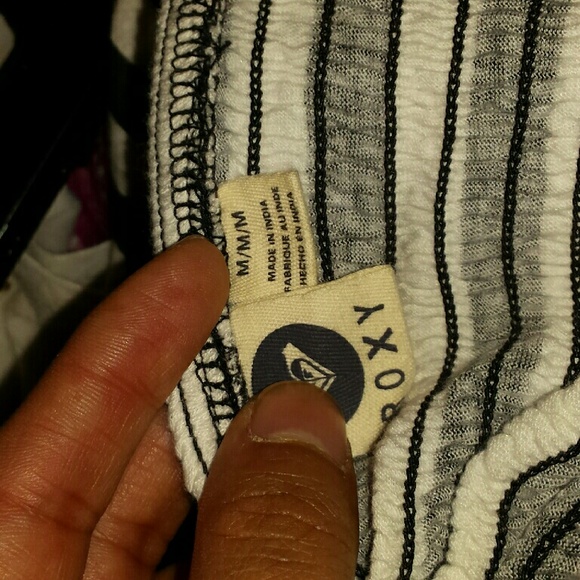 Dress - Picture 4 of 4