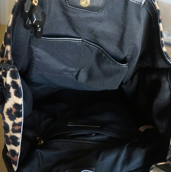 🌟SOLD🌟 Juicy Couture nicola tote - Picture 2 of 2