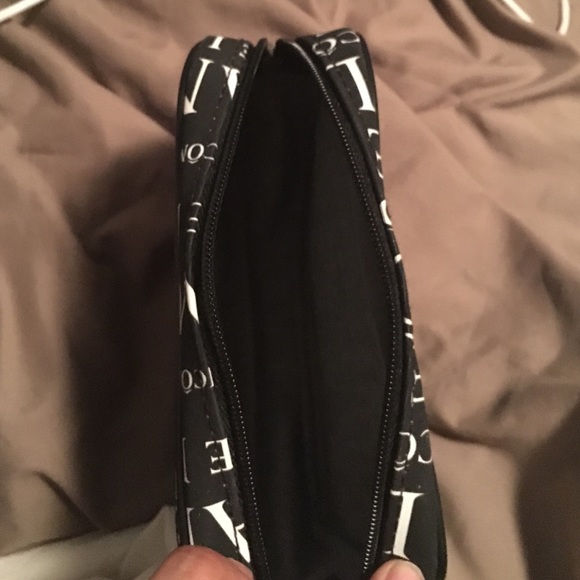 makeup bag - Picture 3 of 3