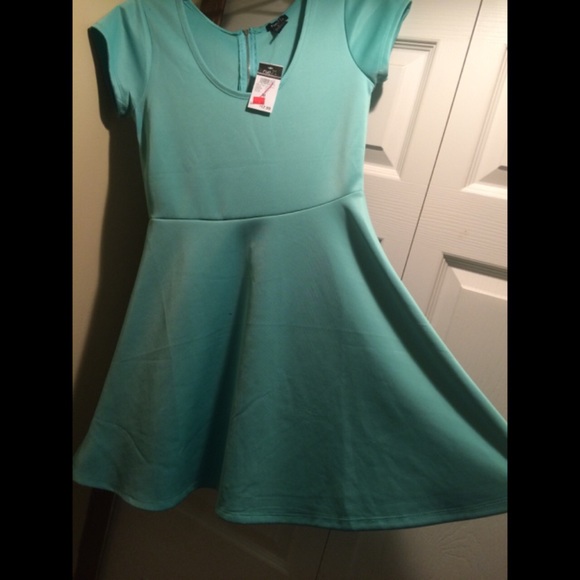 RUE 21 DRESS NEW WITH TAGS SIZE M