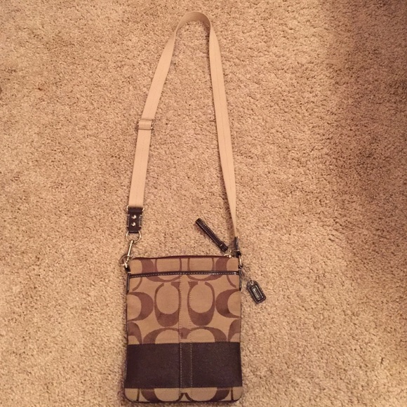 Coach Crossbody purse! - Picture 1 of 4