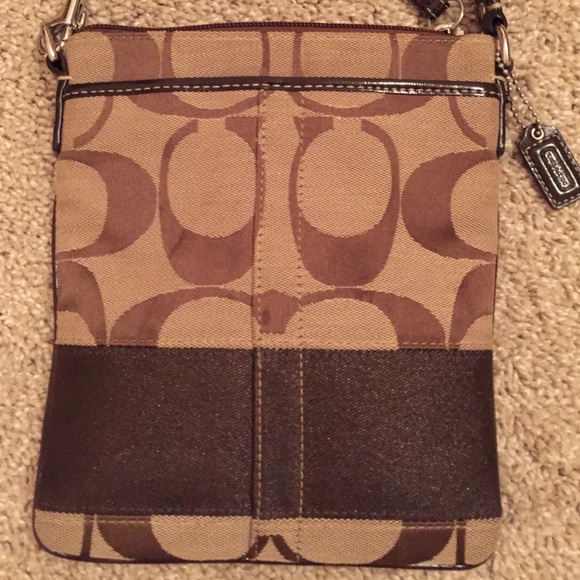 Coach Crossbody purse! - Picture 2 of 4