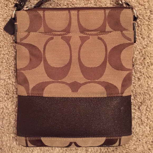 Coach Crossbody purse! - Picture 3 of 4