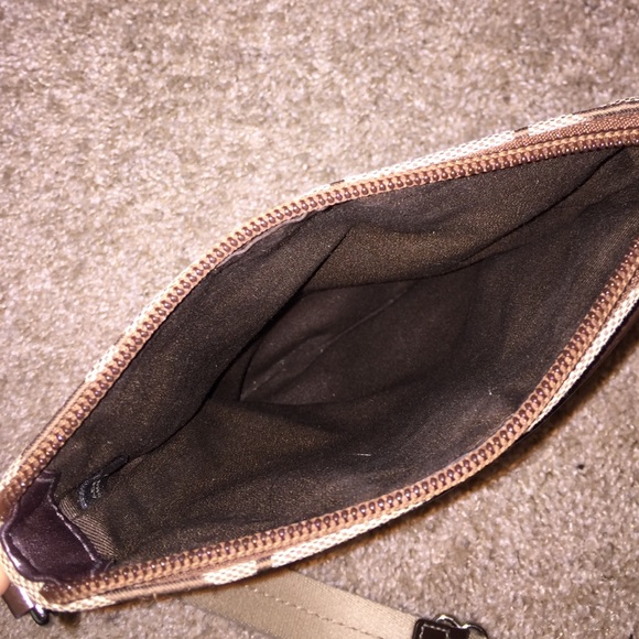 Coach Crossbody purse! - Picture 4 of 4