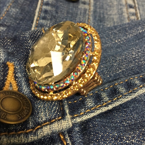 Yellow faux crystal ring - Picture 4 of 4