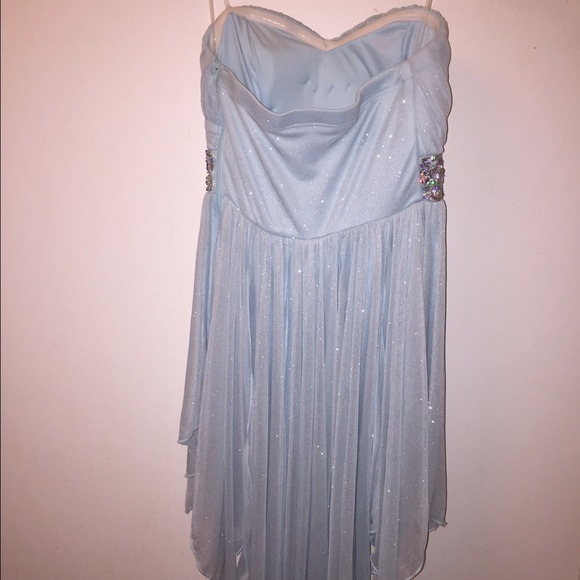 Dress - Picture 2 of 3
