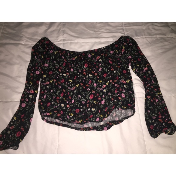 H&M off the shoulder crop top