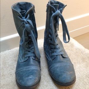 Lace up boots