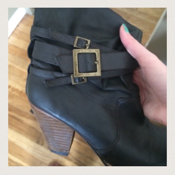 Mia boots - Picture 2 of 3