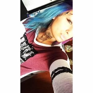 Meet your Posher, Brianna