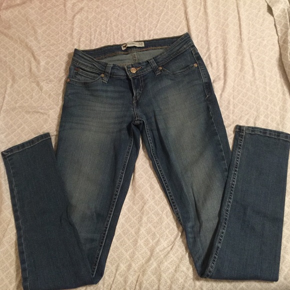 Levi's demi curve low rise skinny jeans