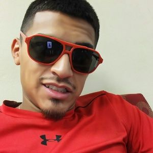 Meet your Posher, Gilberto