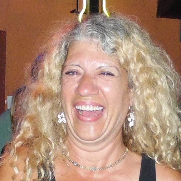 Meet your Posher, Vicki