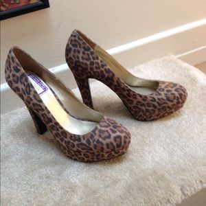 Sexy leopard chunky heels