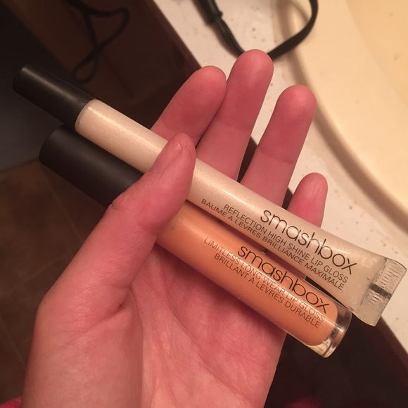 lip gloss