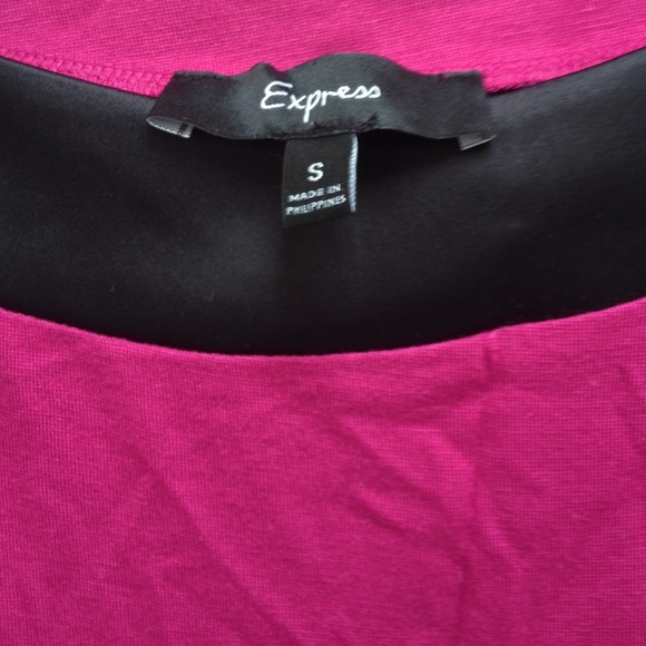 🔴 SOLD! Fuschia Dress - Picture 2 of 4