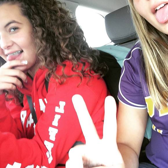 Meet your Posher, Allison - Picture 1 of 1