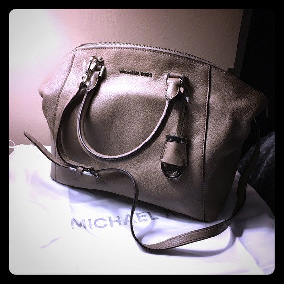 Authentic Michael Kors NWT