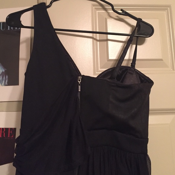 Dress - Picture 2 of 4