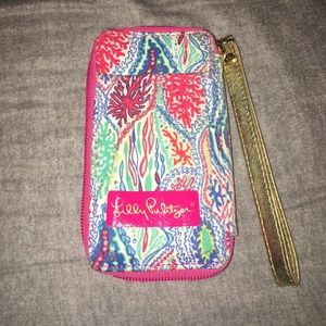 Lilly Pulitzer Smartphone Wristlet
