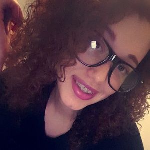 Meet your Posher, Kelsey