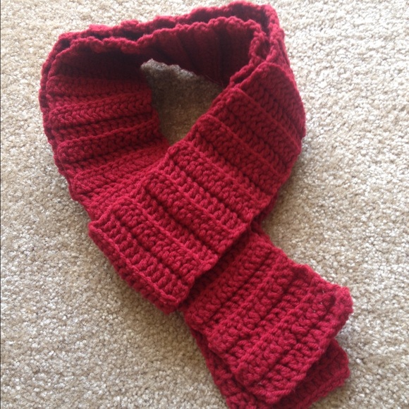 Burgundy Knit Scarf - Picture 2 of 3