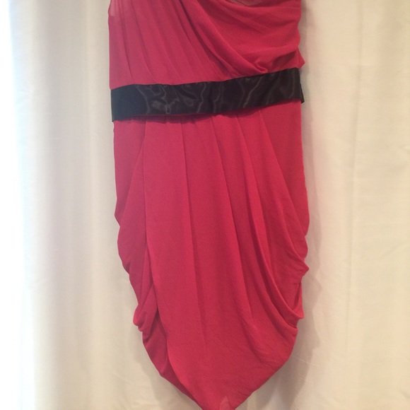 Pink one shoulder draped dress - Picture 2 of 3